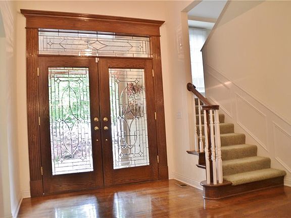 3rd image of 102 S John Ln
