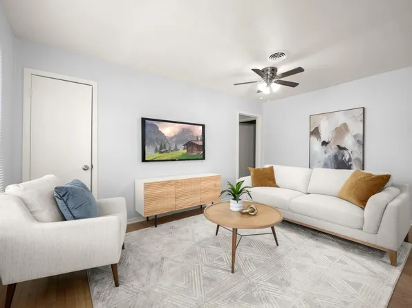 4326 Akard St, Houston, TX 77047