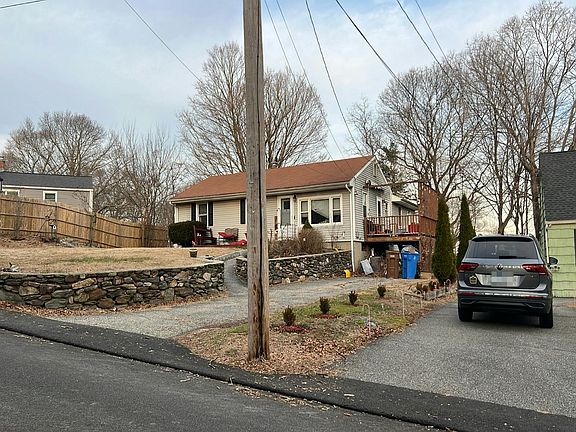 2nd image of 189 Coram Rd