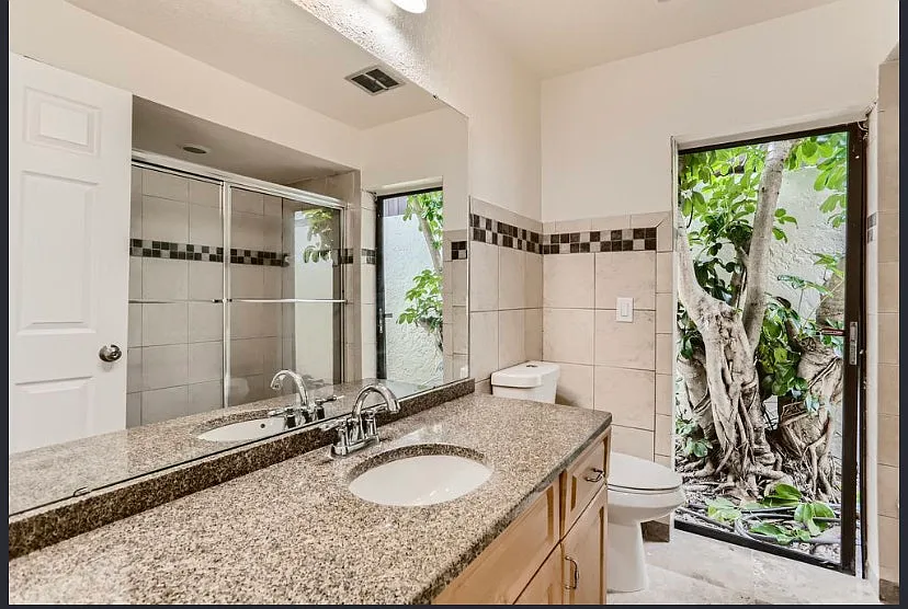 5018 Paloma Drive — Photo 4