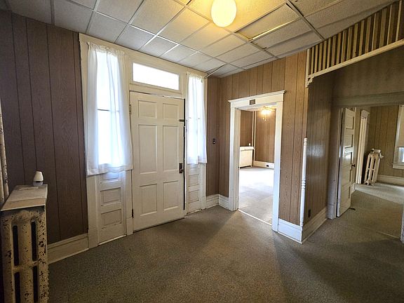 4th image of 104 W Preston St
