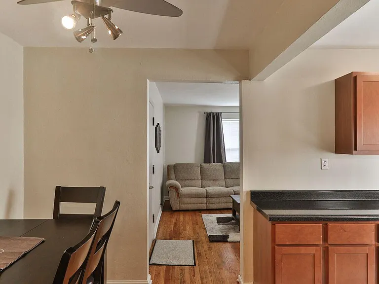 6927 Chippewa St #2 — Photo 3