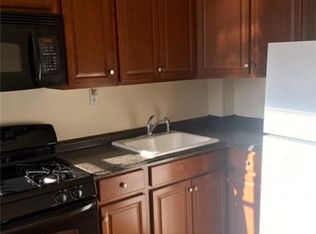 1600 Richmond Rd, Staten Island, NY 10304