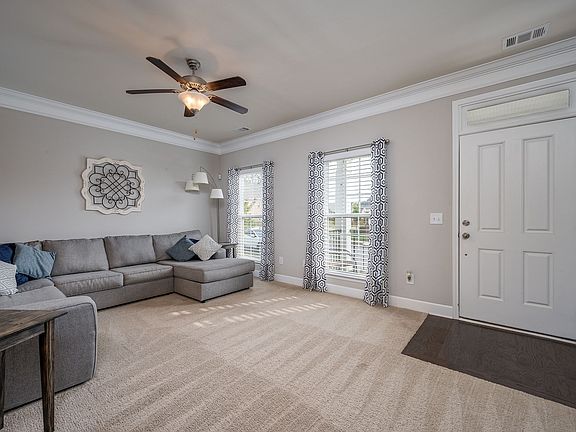 5th image of 1105 Frewin St