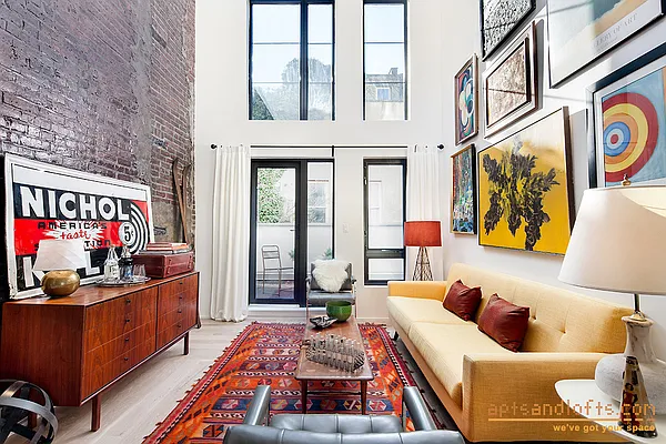 Sold by aptsandlofts.com | media 13