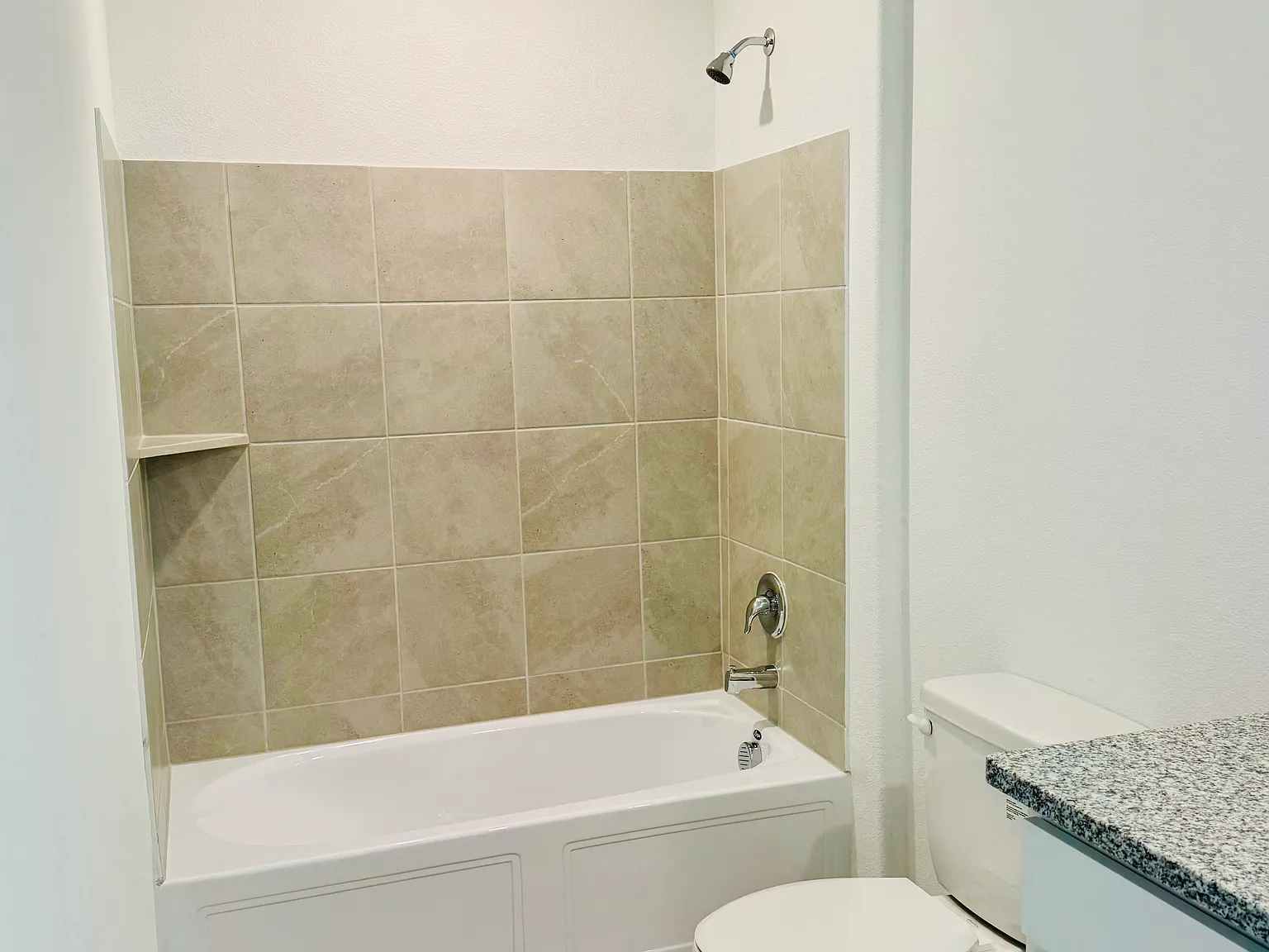 3 bed, 1481 sqft, $2,350 — Photo 4