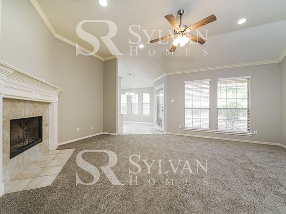 3rd image of 1109 Greenwood Ct