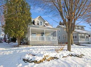1269 S Quincy St, Green Bay, WI 54301
