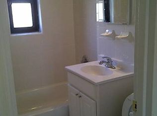 2800 Hylan Blvd, Staten Island, NY 10306