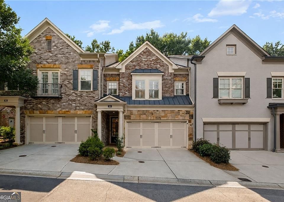 1st image of 203 Nottaway Ln