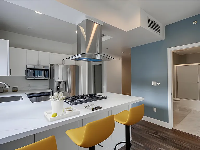 450 J St #3131 — Photo 14