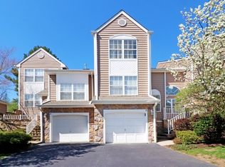 6 Stonehedge Rd, Millington, NJ 07946