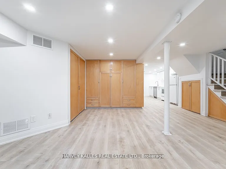 44 Browning Ave #BASEMENT — Photo 7
