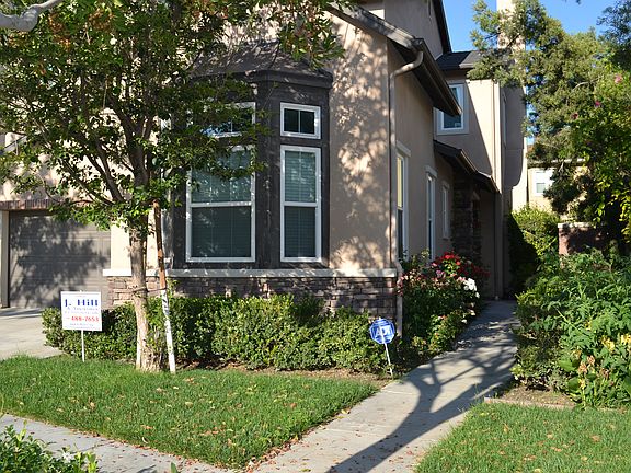 3rd image of 15753 Crestwood Ave