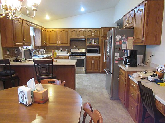 5th image of 3169 Emory St