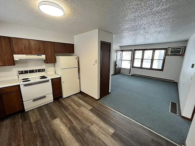 115 Elm St #1 — Photo 6