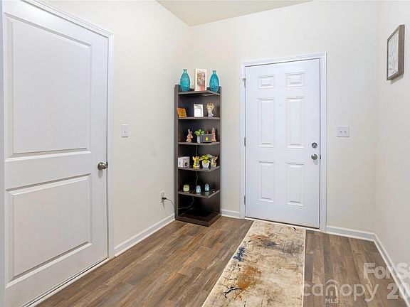 5th image of 1770 Troon Dr