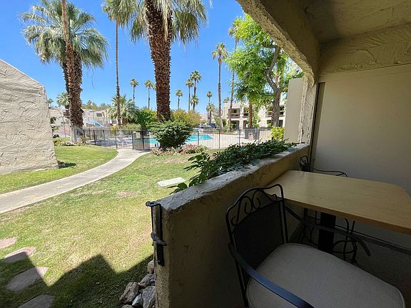 4th image of 5300 E Waverly Dr #2B-2BA-768SQFT