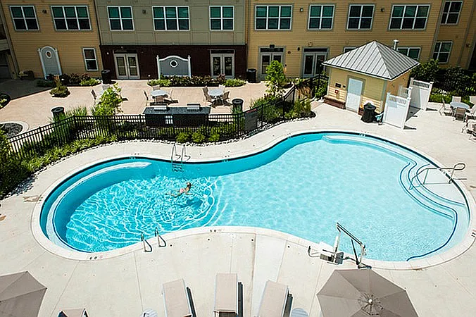 moneill_CourtsatSpringmill_-98-677x450-491dfb2
