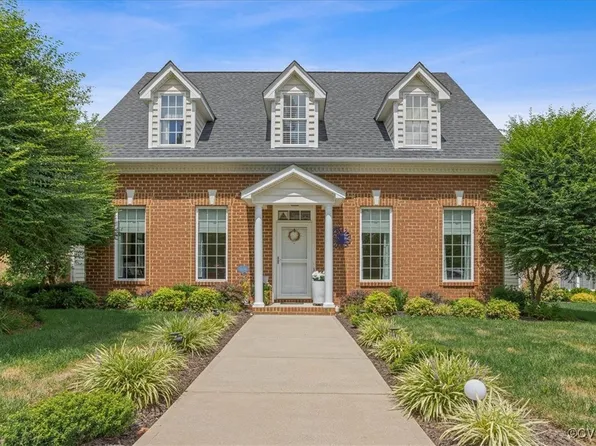 11716 Village Garden Dr, Chester, VA 23831