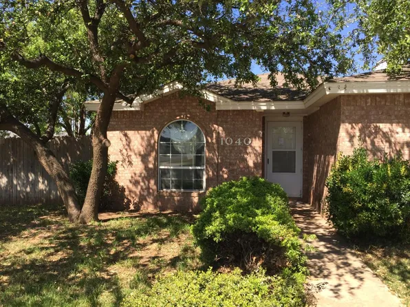 1040 Iola Ave, Lubbock, TX 79416