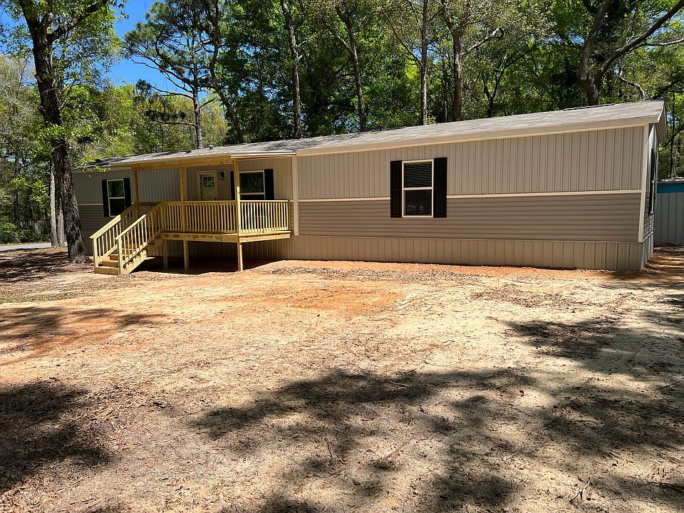 1st image of 115 Pipers Landing Rd