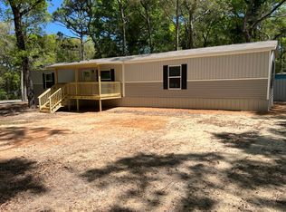 115 Pipers Landing Rd, Defuniak Springs, FL 32433