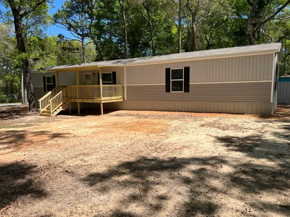 115 Pipers Landing Rd, Defuniak Springs, FL 32433