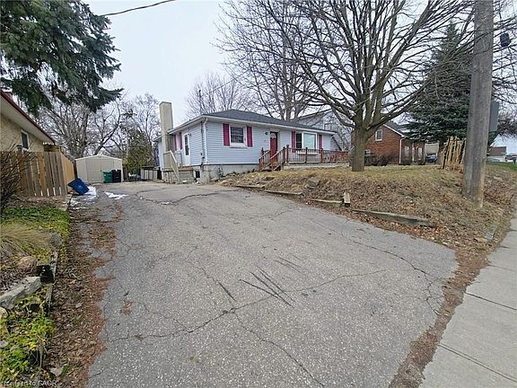 4th image of 65 Brooklyne Rd