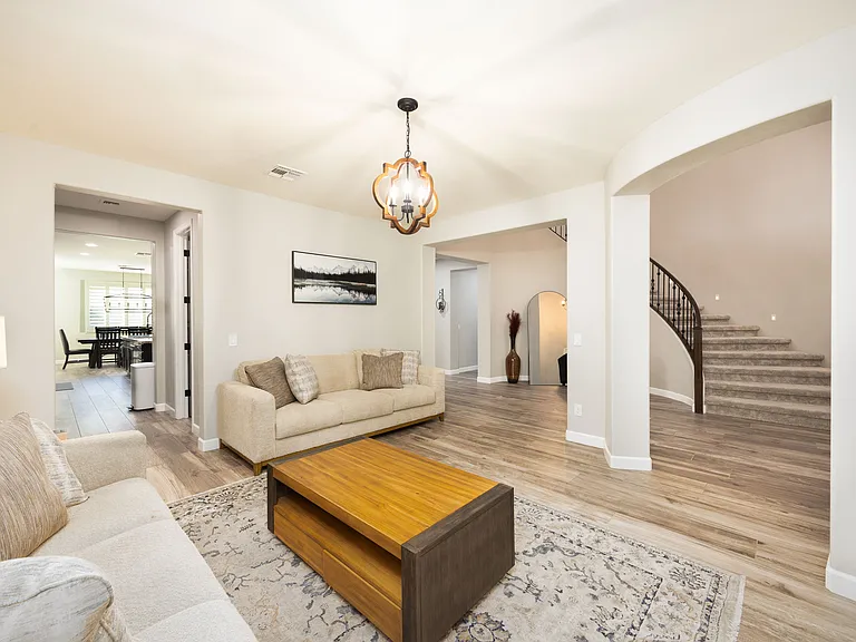 22725 E Desert Hills Dr — Photo 6