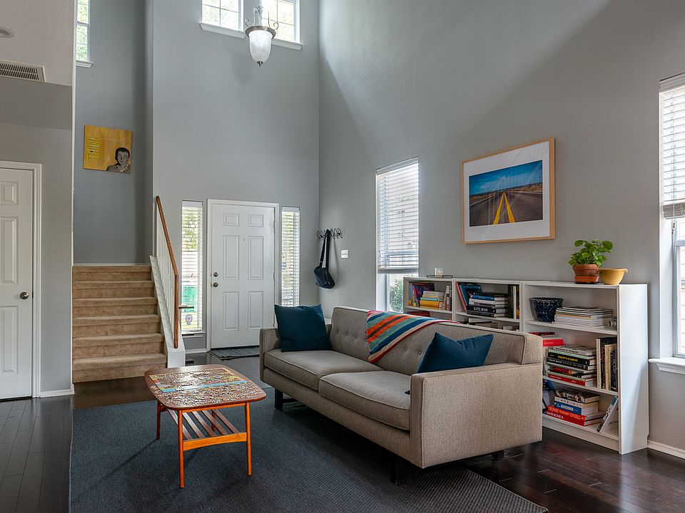 1st image of 10204 Maydelle Dr #226