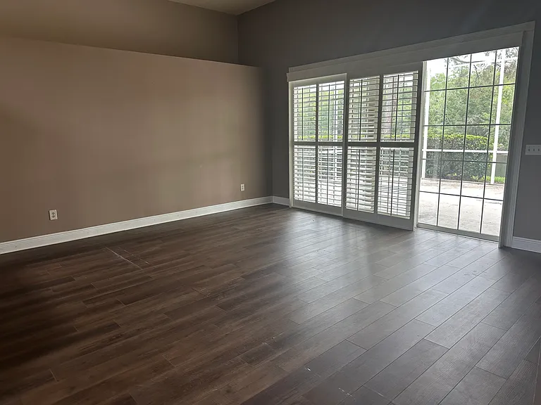 18409 Canary Ln — Photo 10