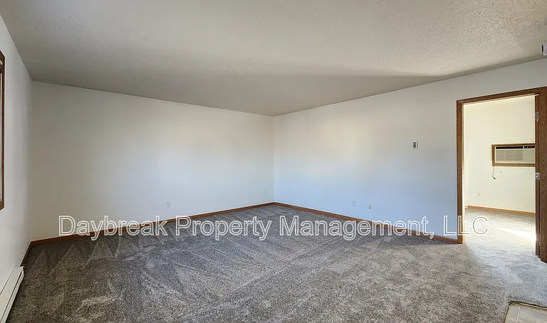 1315 34th Street Cir S #202 — Photo 3