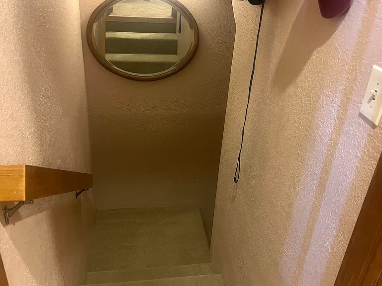 Whiskey Jack Cir — Photo 8