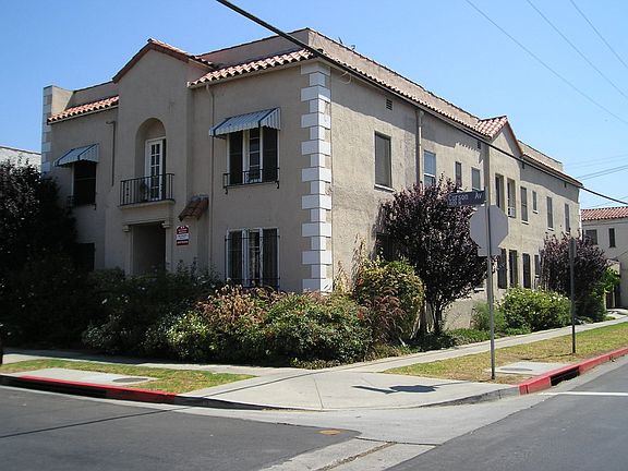2nd image of 404 N Curson Ave APT 4
