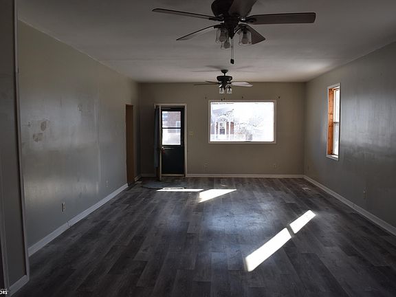 3rd image of 1305 Avenue D