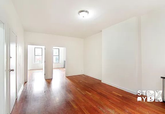 3rd image of 717 Lexington Ave #2R