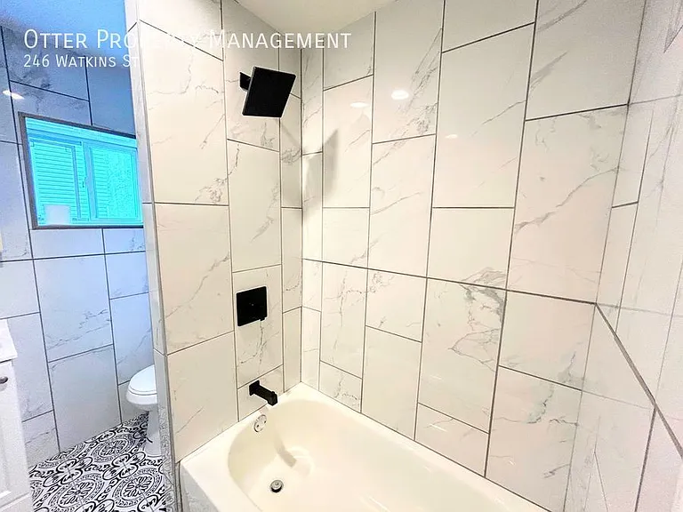 246 Watkins St — Photo 15