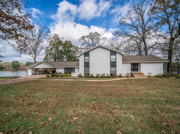 1316 Choctaw Dr, Atlanta, TX 75551