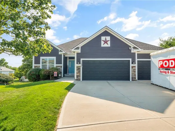 11457 Yecker Ave, Kansas City, KS 66109