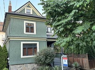 403 9th St, New Westminster, BC V3M 3V9