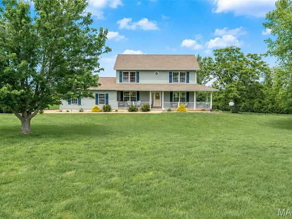 301 Ridgewood Ct, Farmington, MO 63640