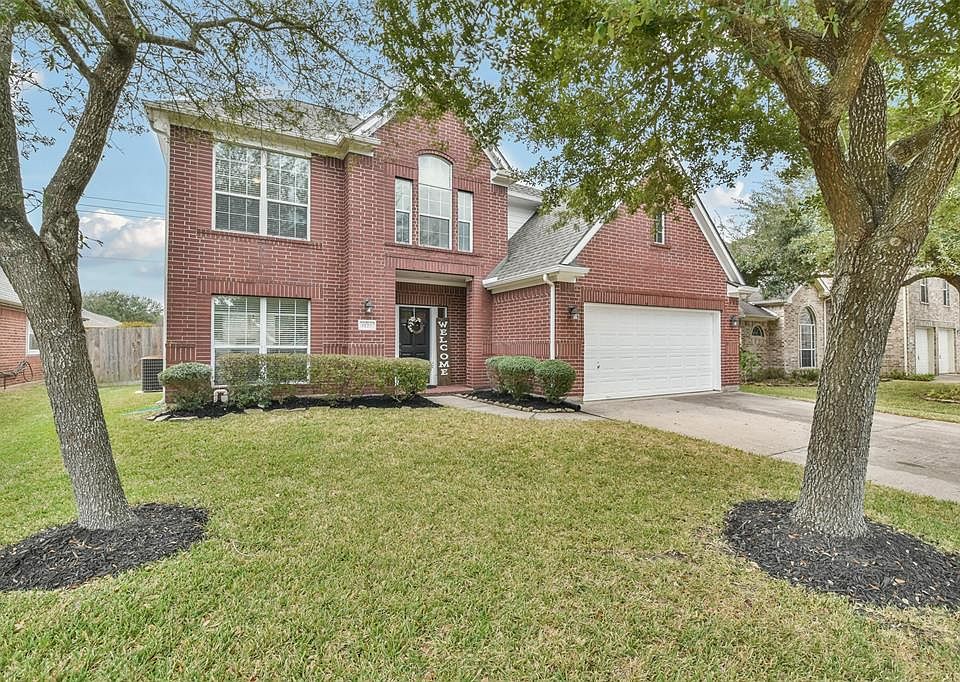 1st image of 5122 Bur Oak Dr