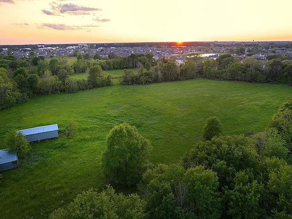 4th image of 11000 Spell Rd