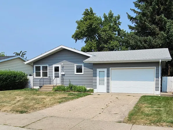 628 W Arbor Ave, Bismarck, ND 58504