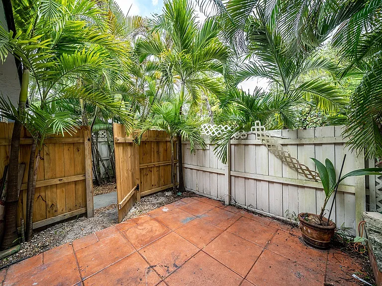 713-717-721 SW 13th Ave — Photo 43