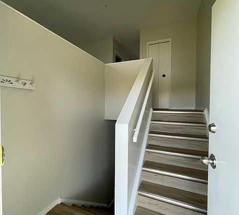 4th image of 3901 50th Ave #1