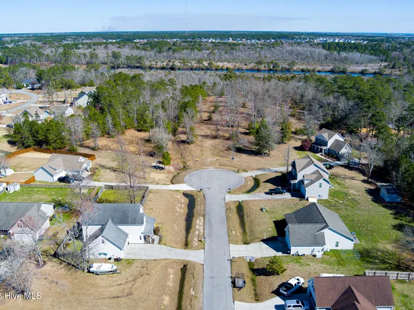 117 Norine Drive, Holly Ridge, NC 28445