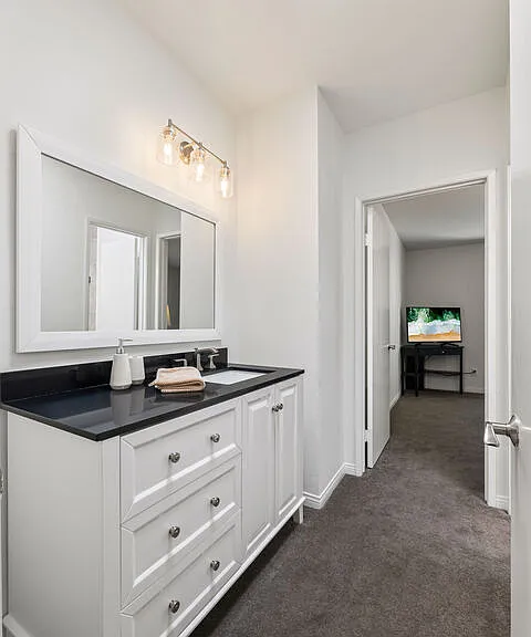 10600 Holman Ave #11 — Photo 27