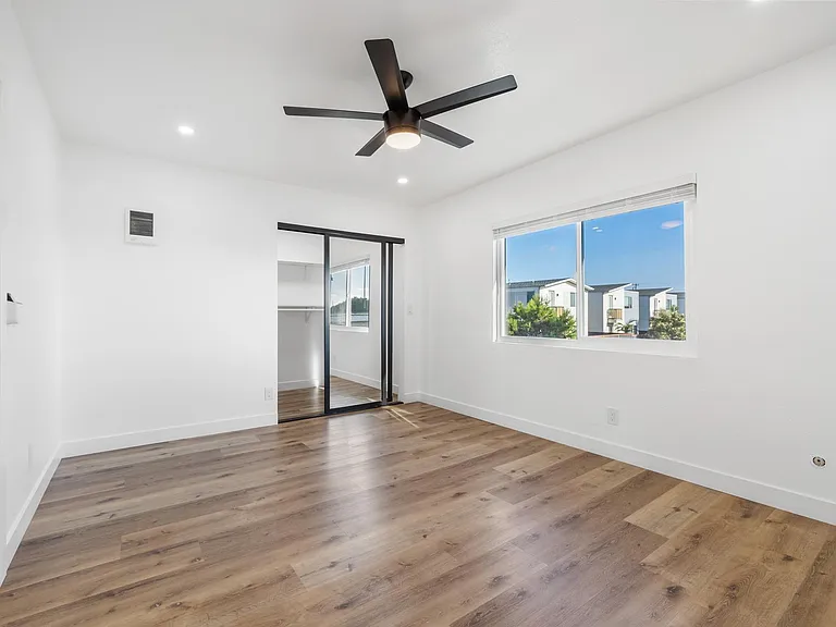 1149 Grove Ave #D — Photo 13